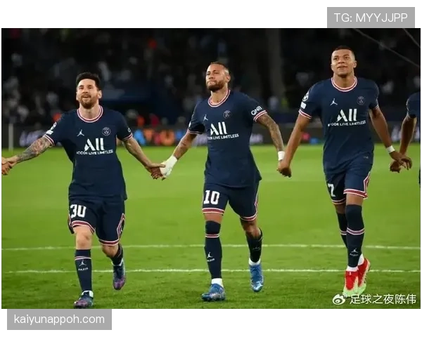 杜埃与登贝莱的成长轨迹与天赋兑现效率对比